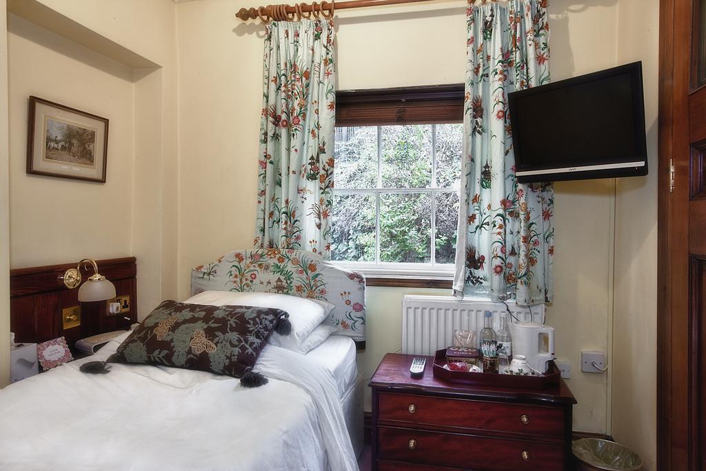 Hodgkinsons Hotel Matlock Bath Room photo